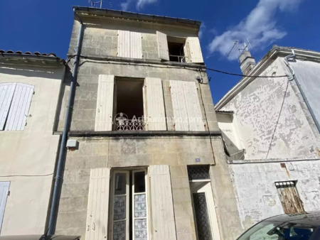 vente maison de ville 6 pièces 99 m2 à saint-jean-d'angély