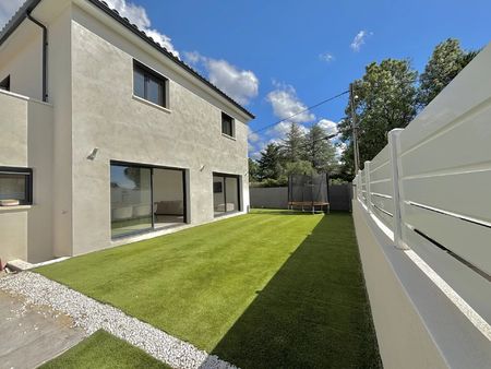 vente villa 5 pièces 130 m2 à saint-andré-de-sangonis