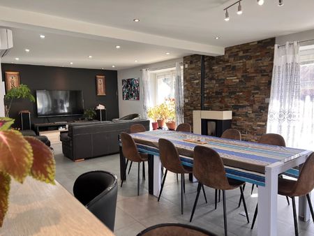 vente maison 8 pièces 204 m2 à sainte-radegonde