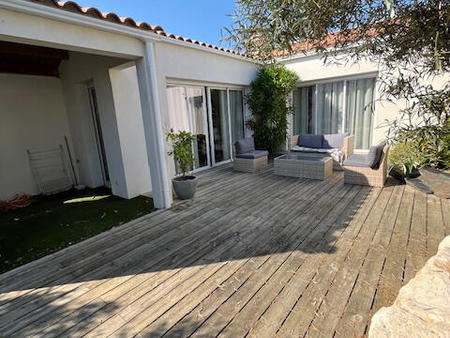 vente maison à saint-gilles-croix-de-vie (85800) : à vendre / 105m² saint-gilles-croix-de-