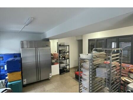 vente commerce 61 m² sain-bel (69210)