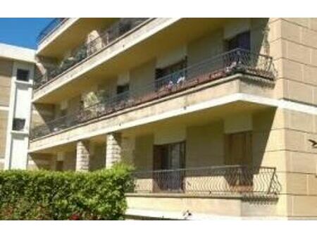 location appartement 3 pièces 72 m² aix-en-provence (13090)