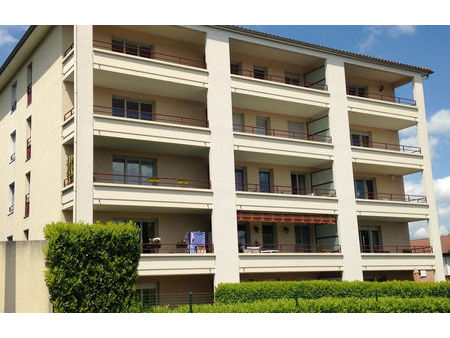 location appartement 2 pièces 47 m² villefranche-sur-saône (69400)