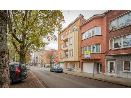 huis te koop in koekelberg met 2 slaapkamers