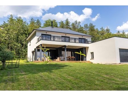 vente maison 7 pièces 170.78 m²