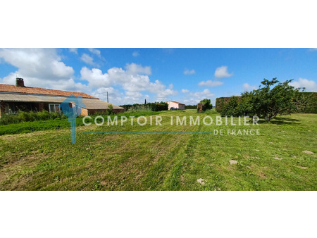 dpt haute garonne 31- a vendre lherm 31600- terrain constructible  viabilisé de plus de 90