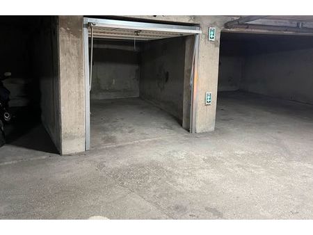 location grand box / garage / parking