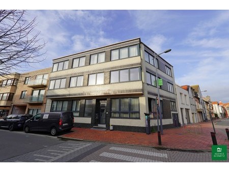 appartement te koop in knokke met 2 slaapkamers