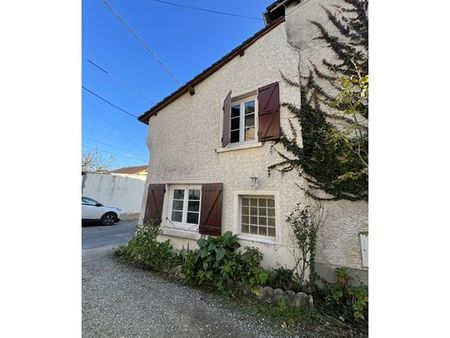 maison de village 3 pièces 72 m²