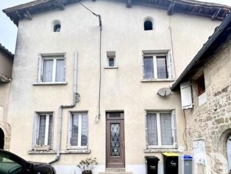 vente maison à fontenay-le-comte (85200) : à vendre / 150m² fontenay-le-comte