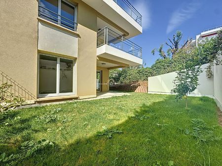 appartement de 4 pièces (87 m²) à vendre à antibes