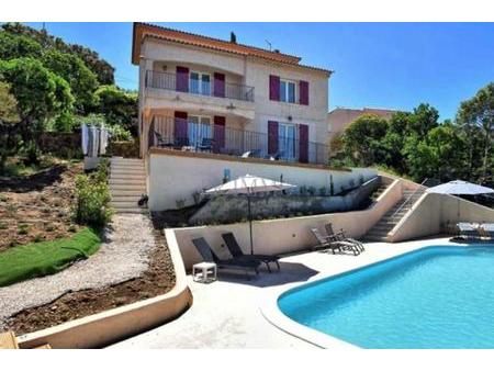 immense maison avec terrasse à acheter aux issambres