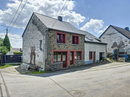 maison 4 chambres sise au coeur du village de mabompré