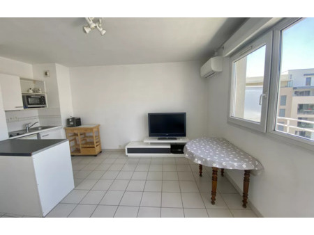 location appartement 1 pièce 23 m² aix-en-provence (13090)