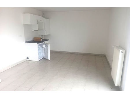 location appartement 1 pièce 30 m² orvault (44700)