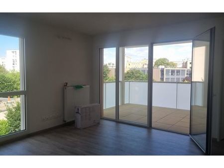location appartement 2 pièces 44 m² villeurbanne (69100)