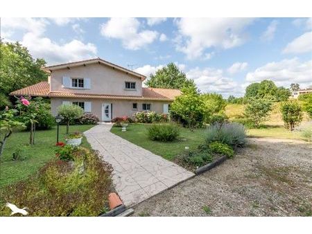 vente maison 6 pièces 173 m² carignan-de-bordeaux (33360)