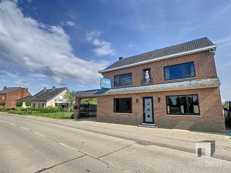 handelszaak met achterliggende woning en appartement!