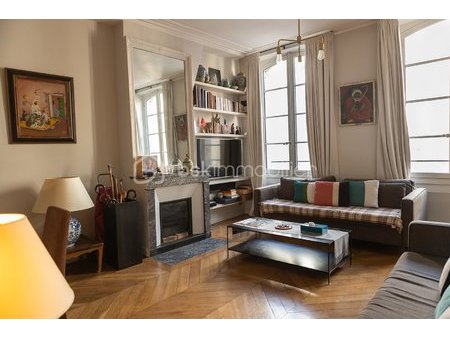 appartement de 68 m² à paris-1er-arrondissement
