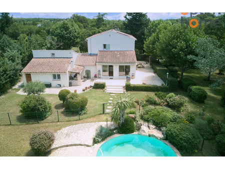 vente maison 8 pièces 230 m² aix-en-provence (13090)