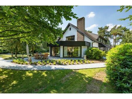 belle maison de campagne avec 5 chambres sur un terrain de