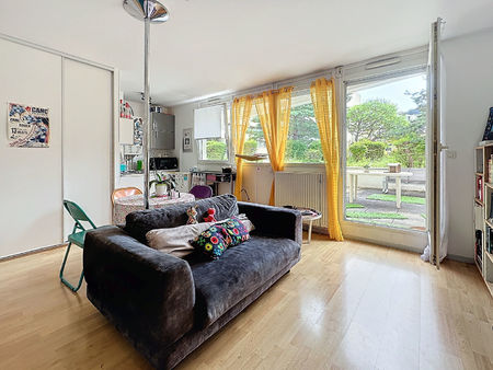 clermont-ferrand appartement de 41 m² avec terrasse privative de 44m²