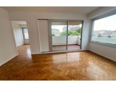 location appartement 2 pièces 50 m² marseille 8 (13008)