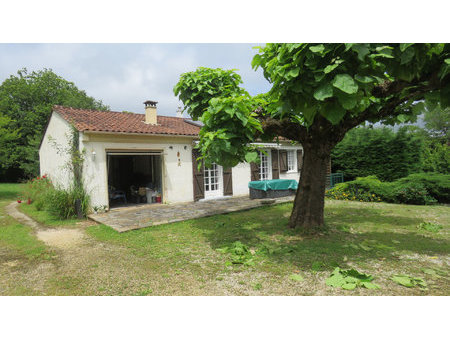 maison individuelle (rénovée) avec garage + carport + terrai