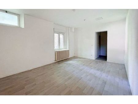 location appartement  23.5 m² t-1 à tinqueux  550 €
