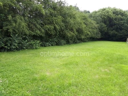 vente terrain 750 m²