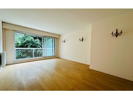 location appartement  88 m² t-4 à montrouge  2 300 €