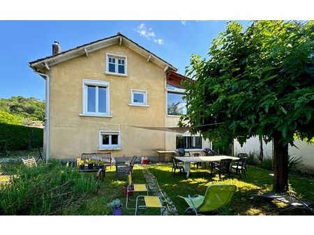 maison marsac-sur-l'isle 208 m² t-6 à vendre  249 800 €