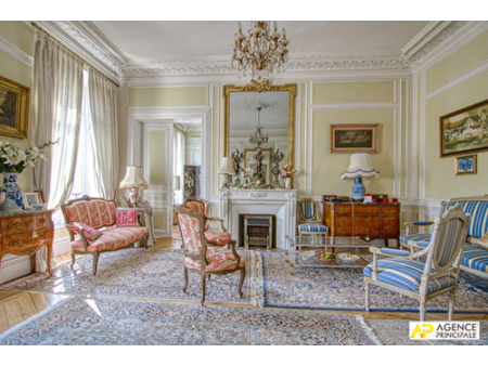 le chesnay limite versailles rive-droite appartement 7 pièces 214.70 m² au sol -207 m² car