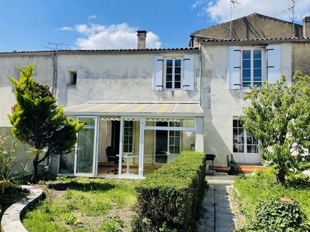 maison de ville avec jardin et garage