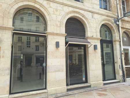 location de local commercial de 65 m² à bordeaux - 33000