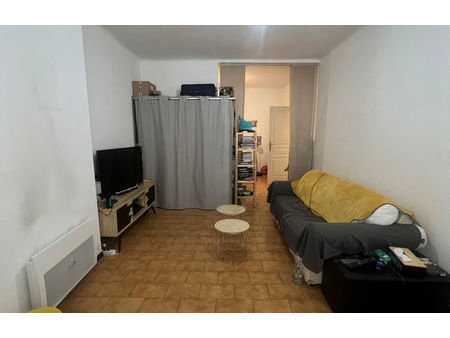 location appartement 2 pièces 47 m² simiane-collongue (13109)