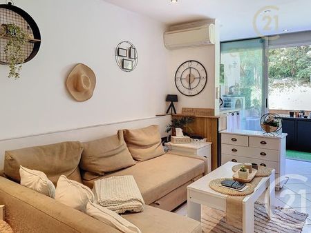 appartement f2 à louer - 2 pièces - 31 18 m2 - grasse - 06 - provence-alpes-cote-d-azur