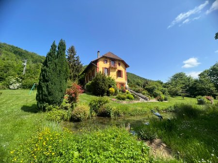 grande maison de 6 chambres + double garage + 5500 m2 terrain