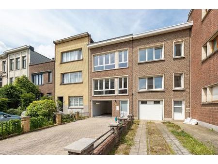 commercieel te koop in deurne met 3 slaapkamers