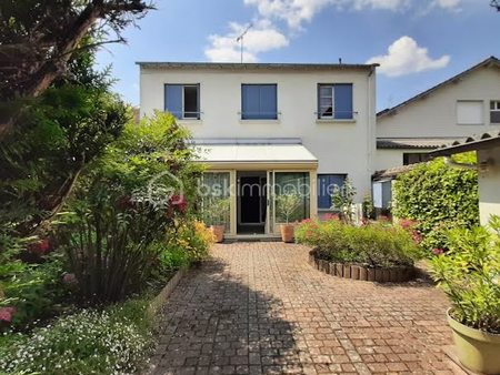 vente maison 7 pièces 81.87 m²