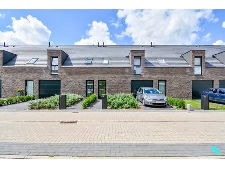 huis te huur in izegem met 3 slaapkamers