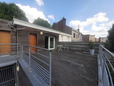 t2 meuble avec sa terrasse