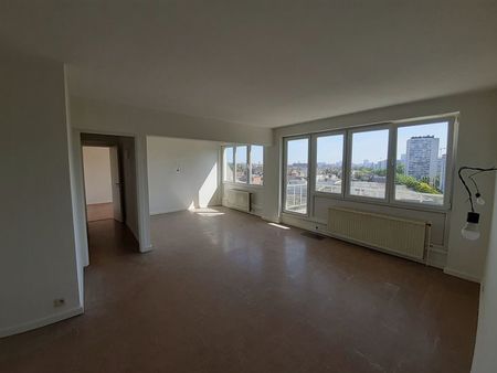 appartement 60 m² une chambre à louer au 9ème étage