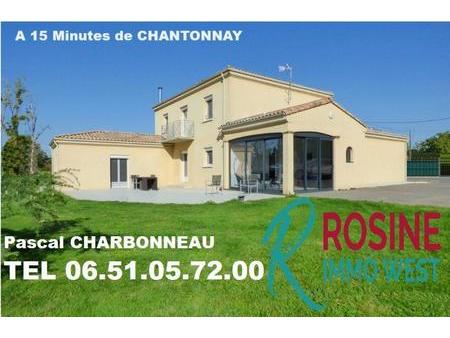 vente maison à chantonnay (85110) : à vendre / 210m² chantonnay