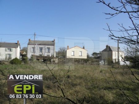 vente terrain 1945 m²