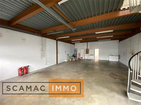 location d'entrepôt de 240 m² à lisses - 91090