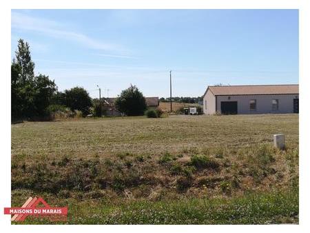 vente terrain à saint-jean-de-thouars (79100) : à vendre / saint-jean-de-thouars