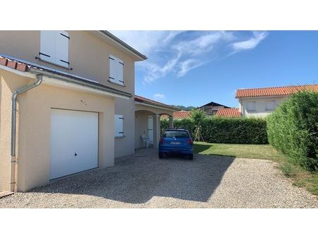 location maison individuelle (villa) de 105 m2