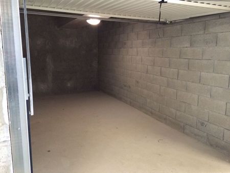 garage fermé 18 m2