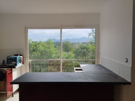 studio meublé avec vue panoramique sur la vallée (maison neuve)